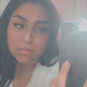 Meet your Posher, Sarai